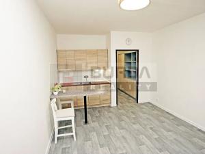 Pronájem bytu 1+kk, Neratovice, 28 m2