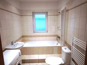 Pronájem bytu 1+1, Unhošť, Jungmannova, 47 m2