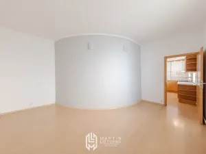 Prodej bytu 2+1, Olomouc, tř. Svornosti, 57 m2