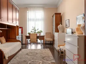 Pronájem bytu 4+kk, Karlovy Vary, Zeyerova, 124 m2