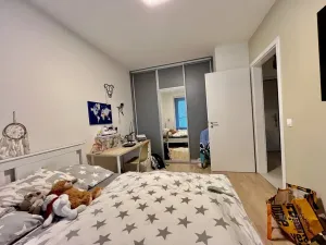 Pronájem bytu 2+kk, Praha - Hlubočepy, Benešova, 48 m2