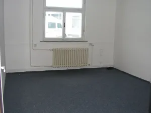 Pronájem kanceláře, Hradec Králové, Bieblova, 18 m2