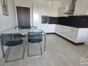 Pronájem bytu 2+kk, Olomouc, Novosadský dvůr, 60 m2