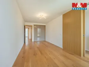 Prodej rodinného domu, Praha - Libuš, V Hrobech, 279 m2