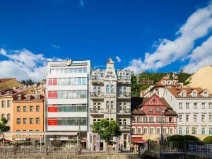 Prodej bytu 2+kk, Karlovy Vary, Vřídelní, 63 m2