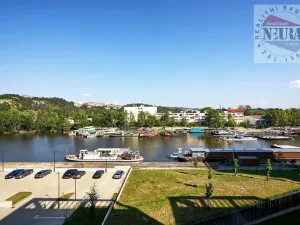 Pronájem bytu 2+kk, Praha - Holešovice, Jankovcova, 65 m2