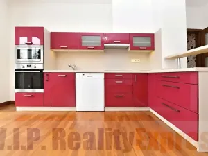 Prodej bytu 3+kk, Praha - Kyje, Břeclavská, 70 m2