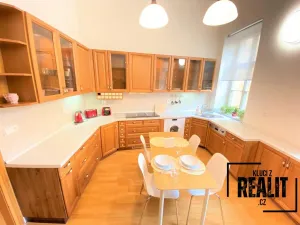 Pronájem bytu 1+1, Praha - Malá Strana, Újezd, 49 m2