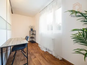 Prodej bytu 2+kk, Praha - Újezd nad Lesy, Domanovická, 67 m2