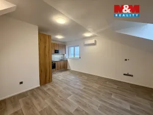 Pronájem bytu 3+kk, Králova Lhota, 63 m2