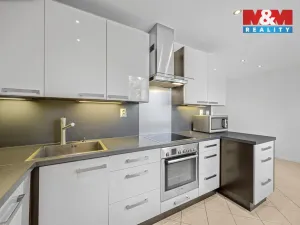 Prodej bytu 3+1, Praha - Klánovice, Medinská, 81 m2