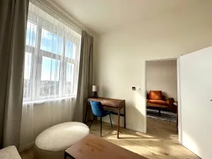 Pronájem bytu 3+kk, Praha, Zenklova, 58 m2