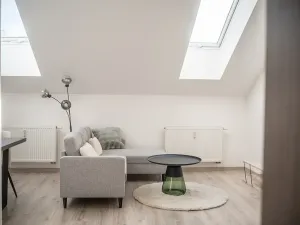 Pronájem bytu 2+kk, Praha - Libeň, Pod Labuťkou, 52 m2