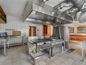 Prodej výrobních prostor, Velká Chmelištná, 550 m2