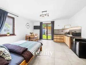 Prodej apartmánu, Perná, 205 m2