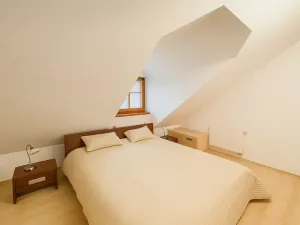 Pronájem bytu 3+kk, Praha, 121 m2