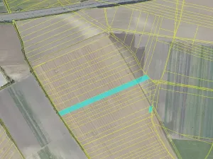 Prodej pole, Mochov, 11556 m2