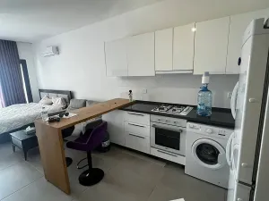 Prodej bytu 1+kk, Larnaka, Kypr, 42 m2