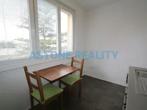Pronájem bytu 2+1, Praha - Záběhlice, Jahodová, 52 m2