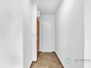 Prodej bytu 2+kk, Černožice, Revoluční, 50 m2