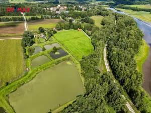 Prodej komerčního pozemku, Nová Pec, 9752 m2