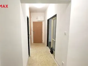 Pronájem bytu 2+1, Ostrava - Poruba, Nálepkovo náměstí, 55 m2