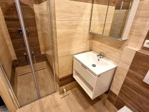 Pronájem bytu 2+kk, Praha - Troja, Hnězdenská, 37 m2