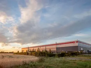 Pronájem skladu, Bílina, 13414 m2