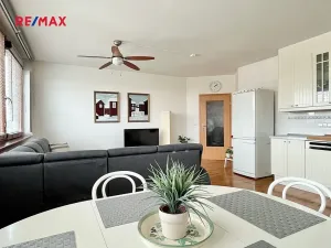 Pronájem bytu 2+kk, Praha - Vršovice, Ruská, 57 m2