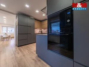 Prodej rodinného domu, Jehnědí, 189 m2