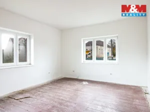 Prodej bytu 2+1, Újezd pod Troskami, 65 m2