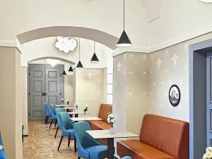 Pronájem restaurace, Dobříš, náměstí Svobody, 419 m2