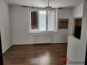 Pronájem bytu 2+kk, Brandýsek, Slánská, 40 m2
