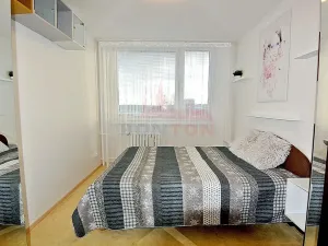 Pronájem bytu 2+kk, Praha - Háje, Janouchova, 43 m2