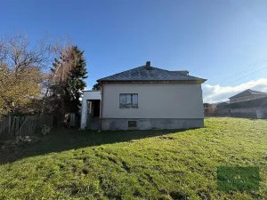 Prodej rodinného domu, Břasy, 120 m2