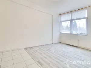 Prodej bytu 2+kk, Zruč nad Sázavou, náměstí Míru, 36 m2