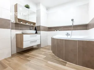 Pronájem bytu 3+kk, Teplice, Trnovanská, 71 m2