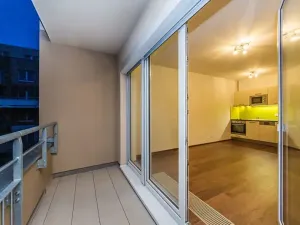 Pronájem bytu 1+kk, Praha - Horní Měcholupy, Mantovská, 40 m2