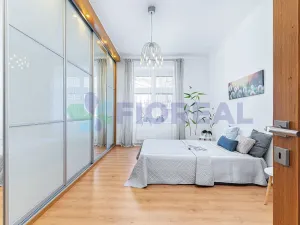 Prodej bytu 2+kk, Praha - Holešovice, U Uranie, 69 m2