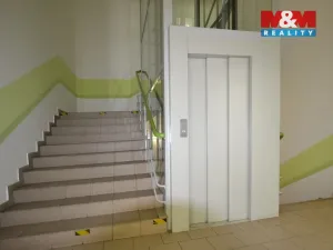 Pronájem kanceláře, Trutnov - Střední Předměstí, Spojenecká, 29 m2