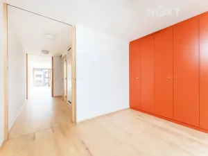 Pronájem bytu 3+kk, Praha - Vysočany, Podnádražní, 100 m2