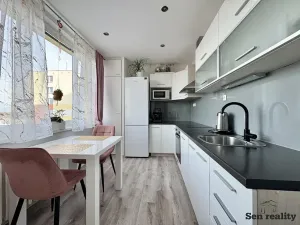 Prodej bytu 2+1, Pardubice, Luďka Matury, 62 m2