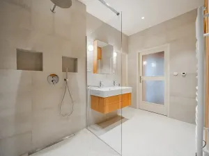 Pronájem bytu 3+1, Praha - Holešovice, Milady Horákové, 100 m2