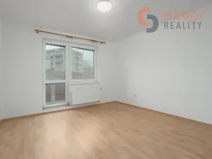 Prodej bytu 3+kk, Hustopeče, U Větrolamu, 76 m2