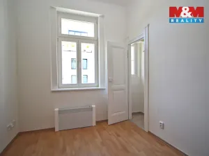 Pronájem bytu 1+1, Praha - Žižkov, Hartigova, 34 m2