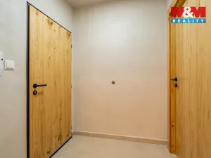 Prodej bytu 2+1, Český Krumlov - Plešivec, Sídliště Plešivec, 57 m2