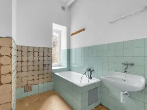 Prodej bytu 2+1, Hradec Králové, Komenského, 98 m2