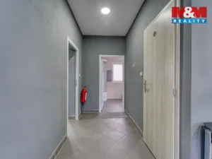 Prodej obchodního prostoru, Stružná, 216 m2