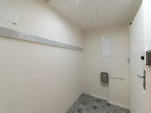 Pronájem bytu 1+kk, Praha - Strašnice, Černokostelecká, 36 m2