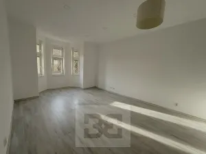 Pronájem bytu 2+1, Praha - Košíře, Pod Kavalírkou, 53 m2